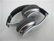 New Solo HD High Definition Over-Ear Headphones with ControlTalk for Beats - White (A+) 05