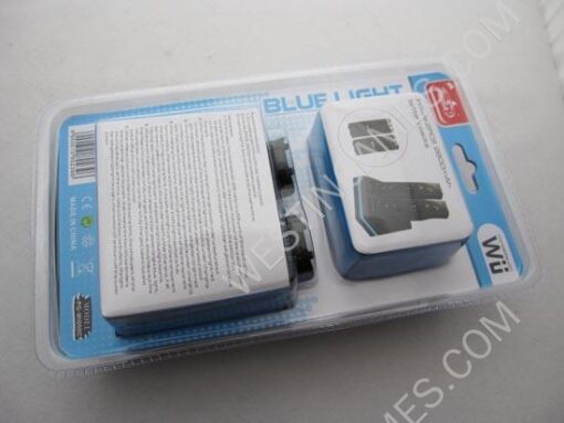 Wii Blue Light Charge Station with 2pcs 2800mAh Battery Pack (White / Black) - Image 4
