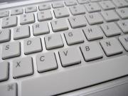 Mobile Aluminum Wireless Bluetooth Keyboard for iPad 2 / iPad 3 - White 02