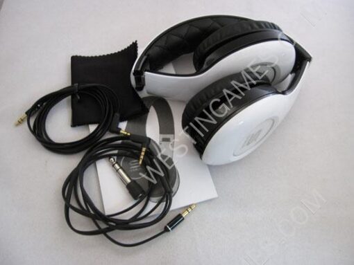 Soul by Ludacris SL150 Pro Hi-Definition On-Ear Headphones - White - Image 2