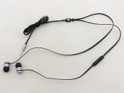 2014 High-Performance In-Ear Headphones with Control Talk for Beats by Dr.Dre Urbeats -Space Grey A+ 03