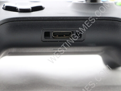 Black Wireless Controller Gamepad for XBOX ONE - Refurbished - Image 7