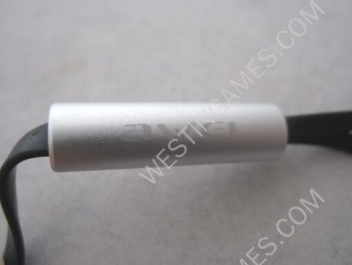 AWEI ES100i Excellent Noise Isolating Metal Earphone for Mobile Phone/ iPhone/ MP3 / MP4 - Silver - Image 3